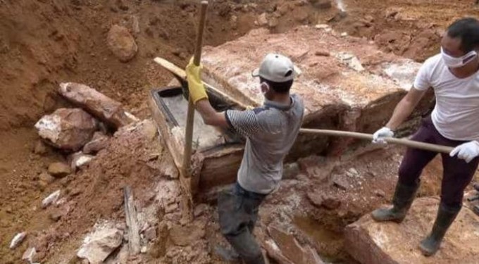 Древняя гробница, династии Цин обнаружена на стройплощадке в Китае (Видео)