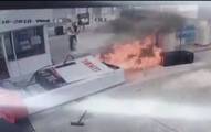 Рассеянный автомобилист чуть не спалил заправку «Лукойл» в США (Видео)