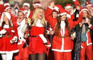 Тысячи разнополых «Санта - Клаусов» вышли на улицы Вуллонгонга, Лондона и Нью - Йорка + зомби вечеринка в Австралии (Видео) 85