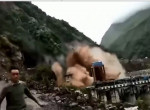 Массивный оползень разрушил плотину в Китае ▶