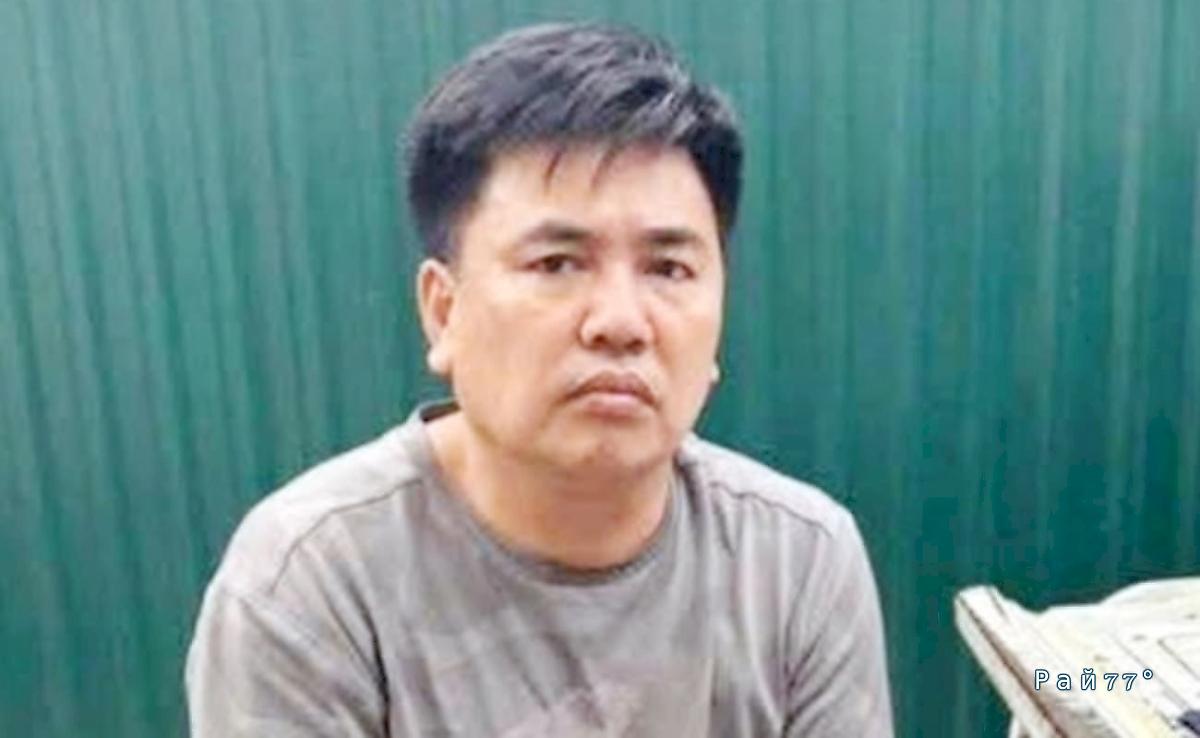 Нарушитель ПДД вытолкнул вьетнамского &laquo;гаишника&raquo; на мотоцикле под грузовик