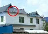 Метеорит пробил крышу частного жилища в Китае (Видео) 2